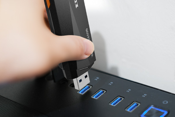 Tool-Free Installation, Fast & Easy
