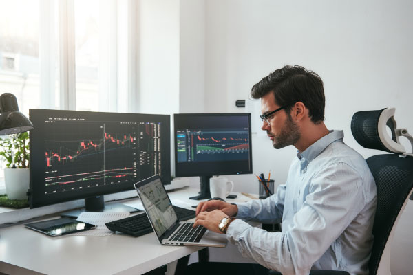 Financial Traders